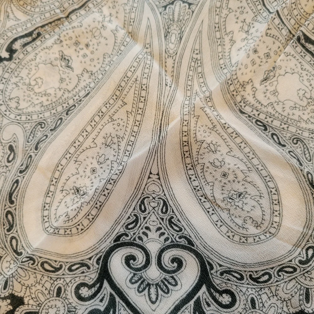 Vintage Scarf ~ Black & Cream Tone Paisley ~ Retro ~ Blemishes FINAL PRICE
